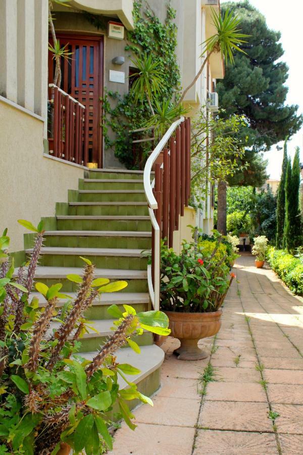 Gli Artisti Apartments & Rooms Bagheria Exterior foto